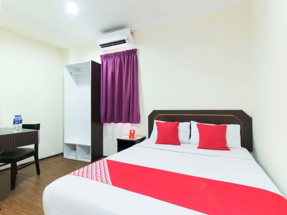 Oyo 327 Buddys Hotel كوالالمبور المظهر الخارجي الصورة